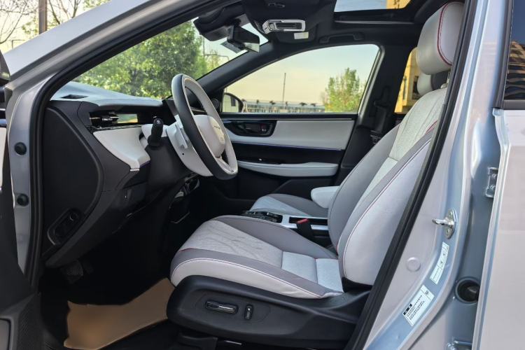 Used Honda e:NS2 2024 Light-Chasing Version Interior 2