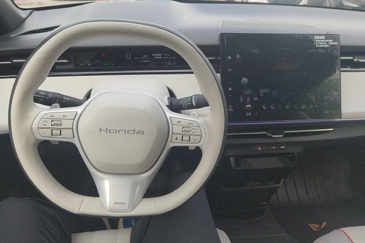 Used Honda e:NS2 2024 Light-Chasing Version Interior 2
