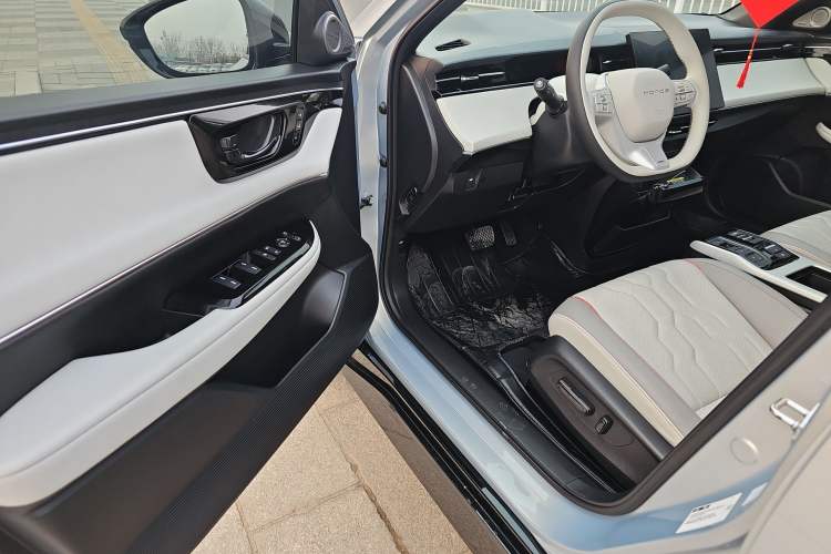 Used Honda e:NS2 2024 Light-Chasing Version Interior 2
