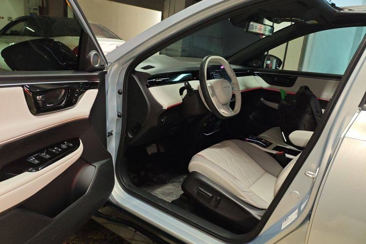 Used Honda e:NS2 2024 Light-Chasing Version Interior 3