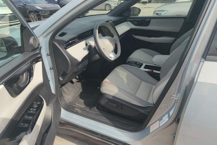 Used Honda e:NS2 2024 Light-Chasing Version Interior 3