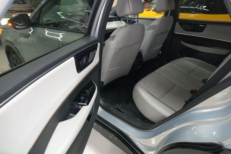 Used Honda e:NS2 2024 Light-Chasing Version Interior 4