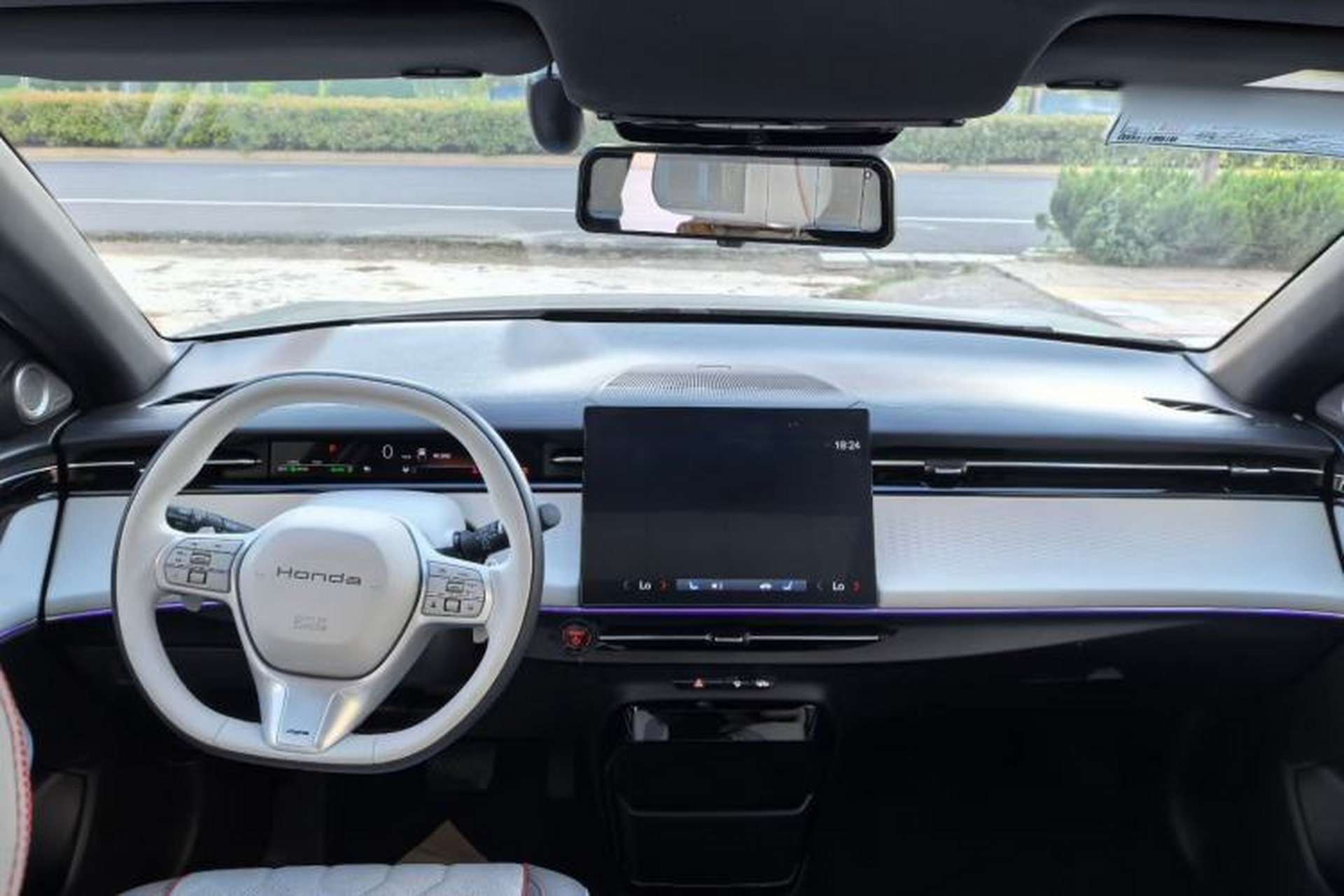 Used Honda e:NS2 2024 Light-Chasing Version Interior 4