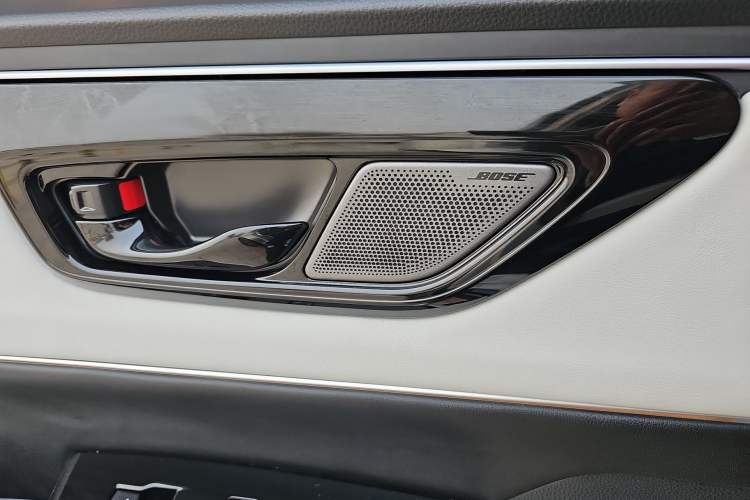 Used Honda e:NS2 2024 Light-Chasing Version Interior 5