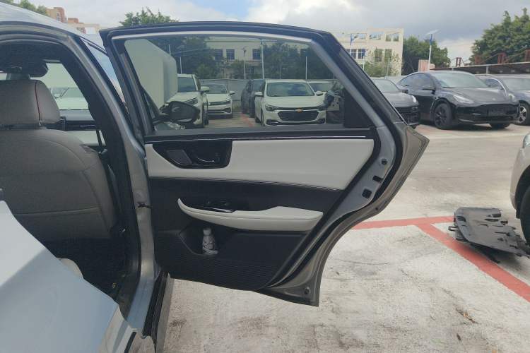 Used Honda e:NS2 2024 Light-Chasing Version Interior 6