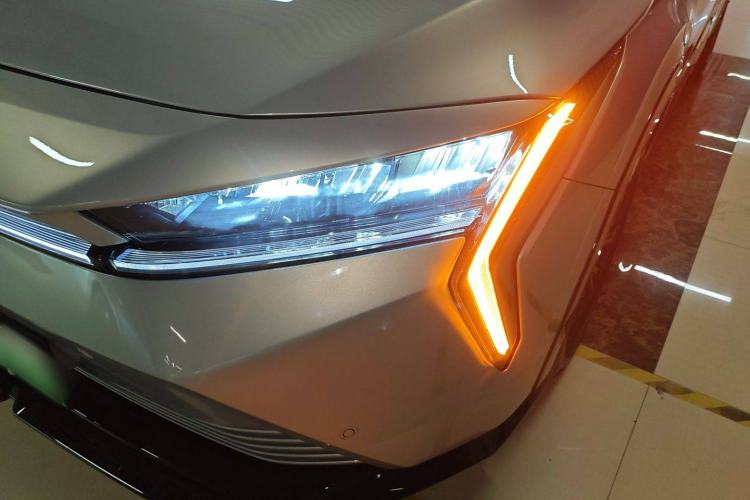 Used Honda e:NS2 2024 Light-Chasing Version Left Front Headlight