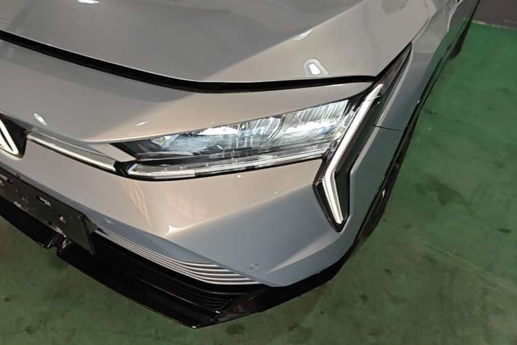 Used Honda e:NS2 2024 Light-Chasing Version Left Front Headlight