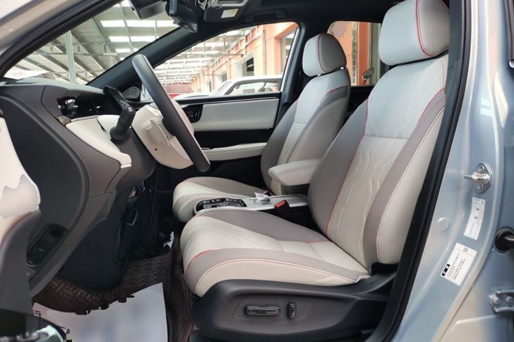 Used Honda e:NS2 2024 Light-Chasing Version Left Front Seat