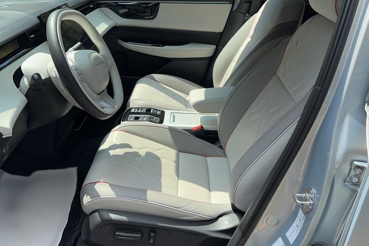 Used Honda e:NS2 2024 Light-Chasing Version Left Front Seat
