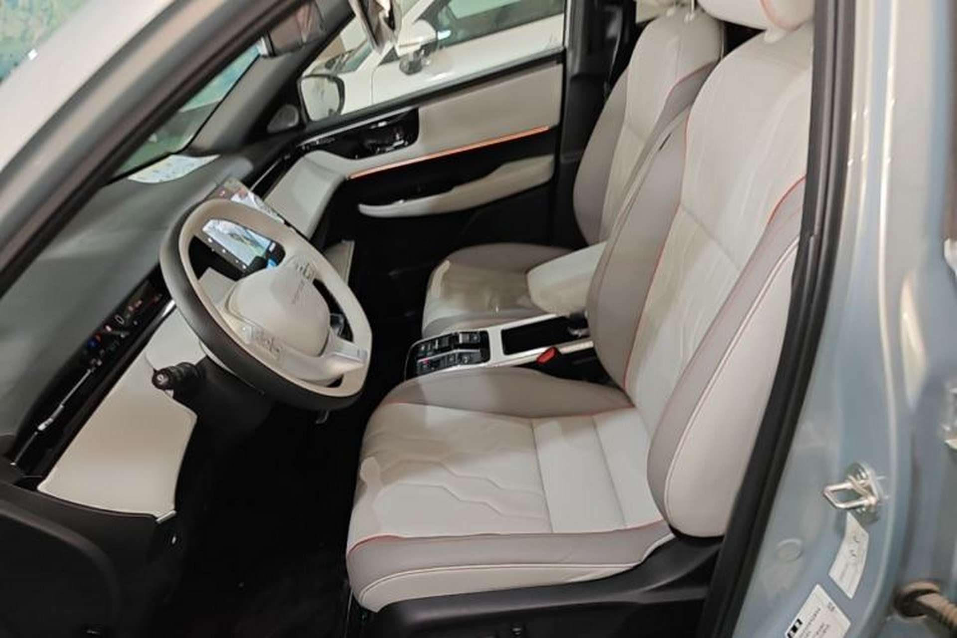 Used Honda e:NS2 2024 Light-Chasing Version Left Front Seat
