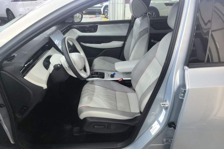 Used Honda e:NS2 2024 Light-Chasing Version Left Front Seat