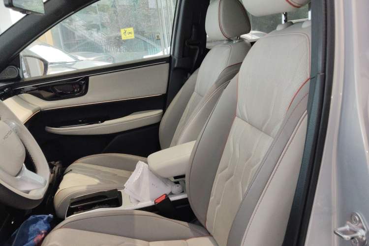 Used Honda e:NS2 2024 Light-Chasing Version Left Front Seat
