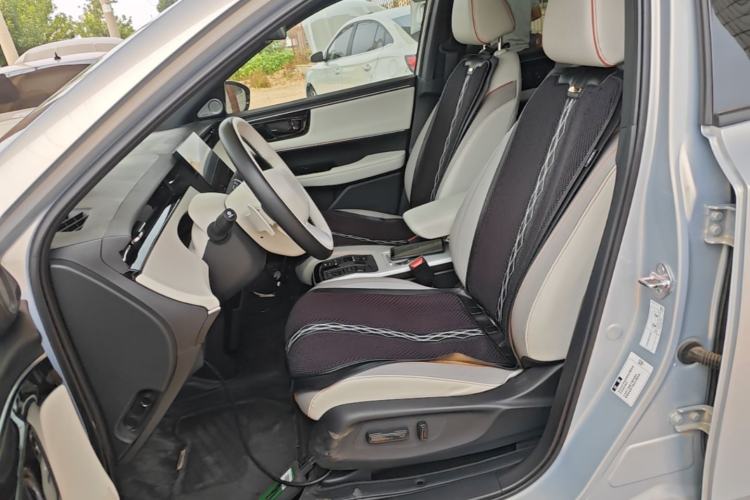 Used Honda e:NS2 2024 Light-Chasing Version Left Front Seat