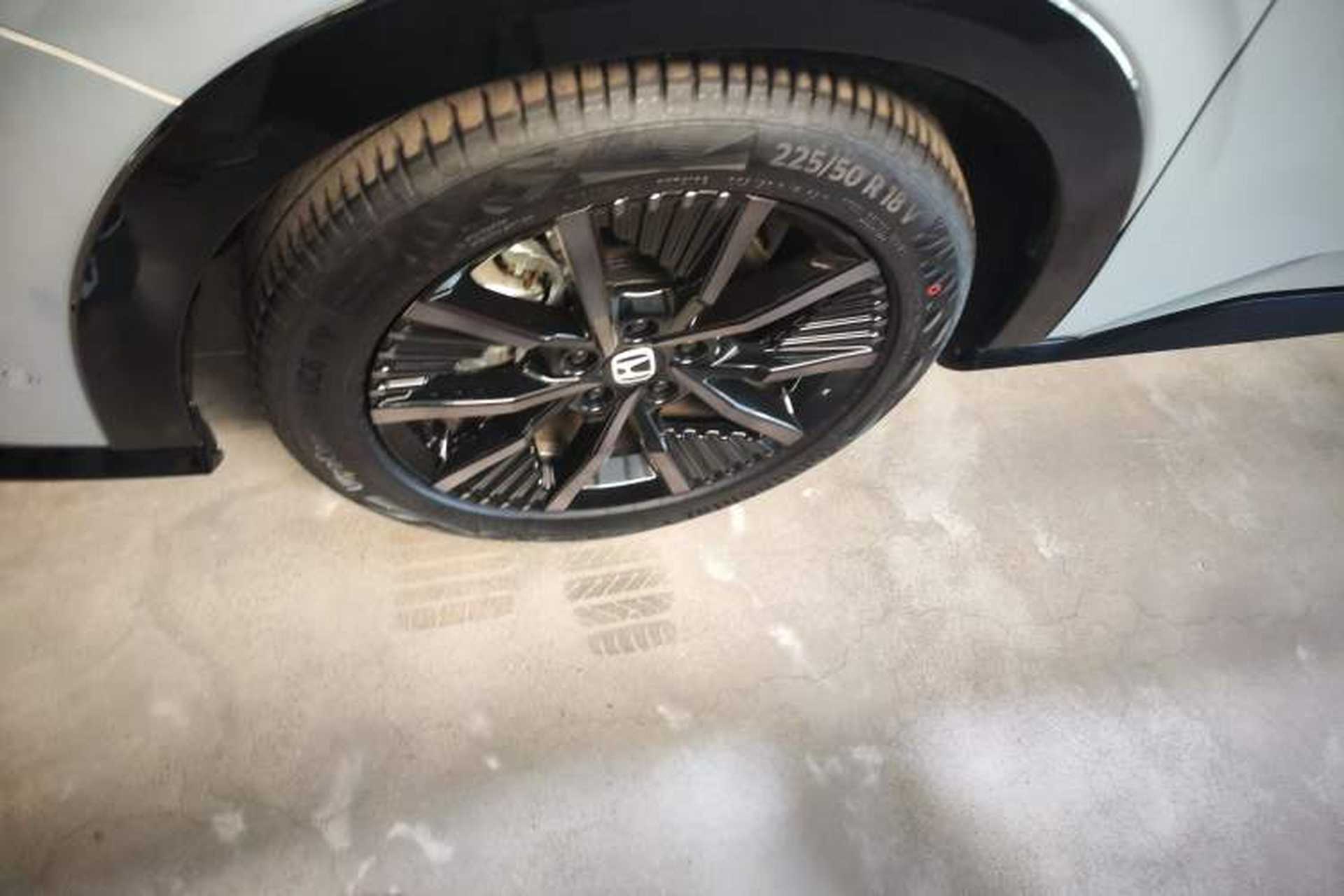 Used Honda e:NS2 2024 Light-Chasing Version Left Front Wheel Hub