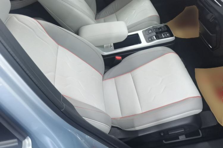 Used Honda e:NS2 2024 Light-Chasing Version Right Front Seat