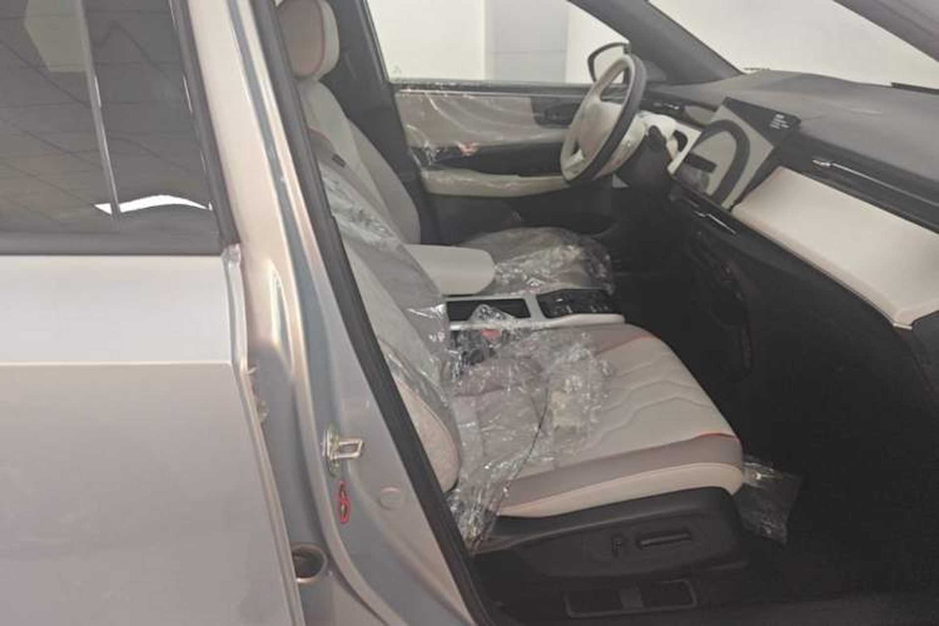 Used Honda e:NS2 2024 Light-Chasing Version Right Front Seat