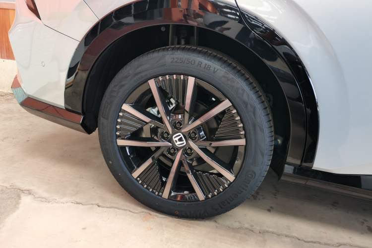 Used Honda e:NS2 2024 Light-Chasing Version Right Rear Wheel Hub