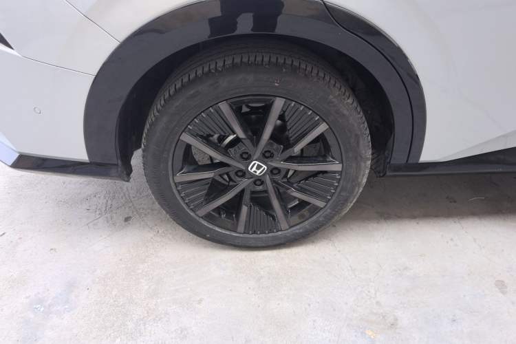 Used Honda e:NS2 2024 Light-Chasing Version Right Rear Wheel Hub