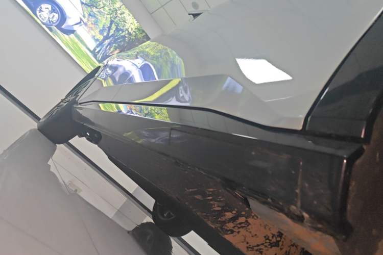 Used Honda e:NS2 2024 Light-Chasing Version Right Side Sill