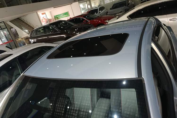 Used Honda e:NS2 2024 Light-Chasing Version Roof