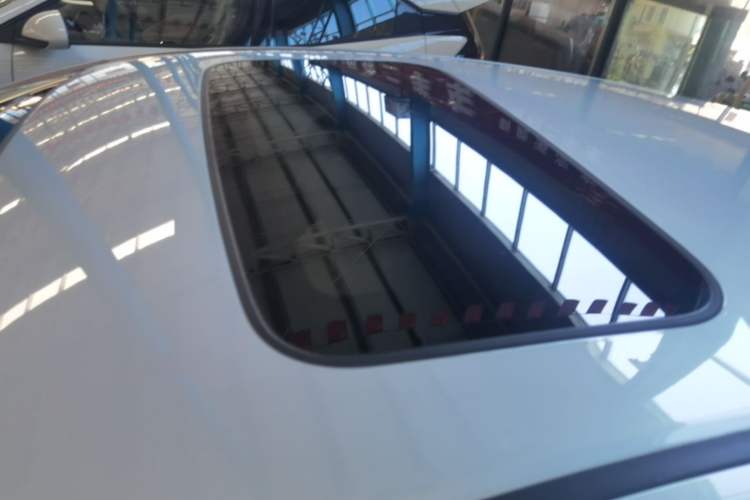 Used Honda e:NS2 2024 Light-Chasing Version Roof