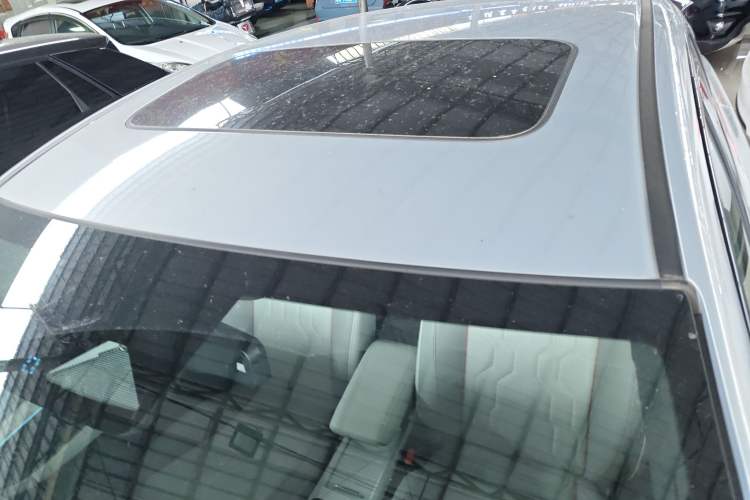 Used Honda e:NS2 2024 Light-Chasing Version Roof