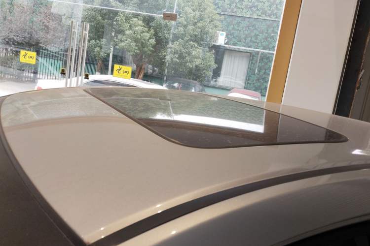 Used Honda e:NS2 2024 Light-Chasing Version Roof