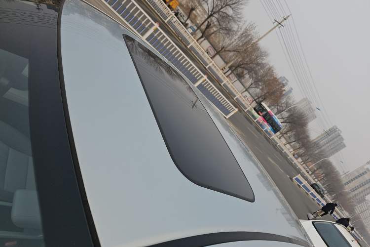 Used Honda e:NS2 2024 Light-Chasing Version Roof