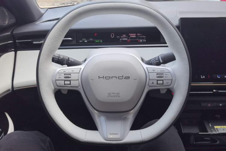 Used Honda e:NS2 2024 Light-Chasing Version Steering Wheel