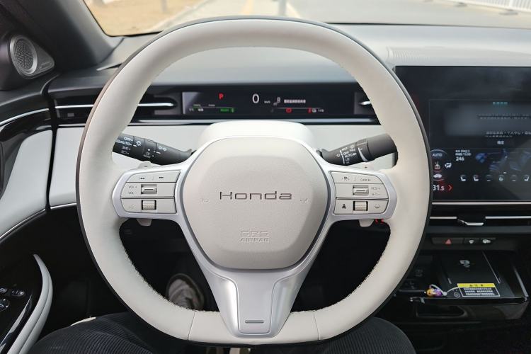 Used Honda e:NS2 2024 Light-Chasing Version Steering Wheel