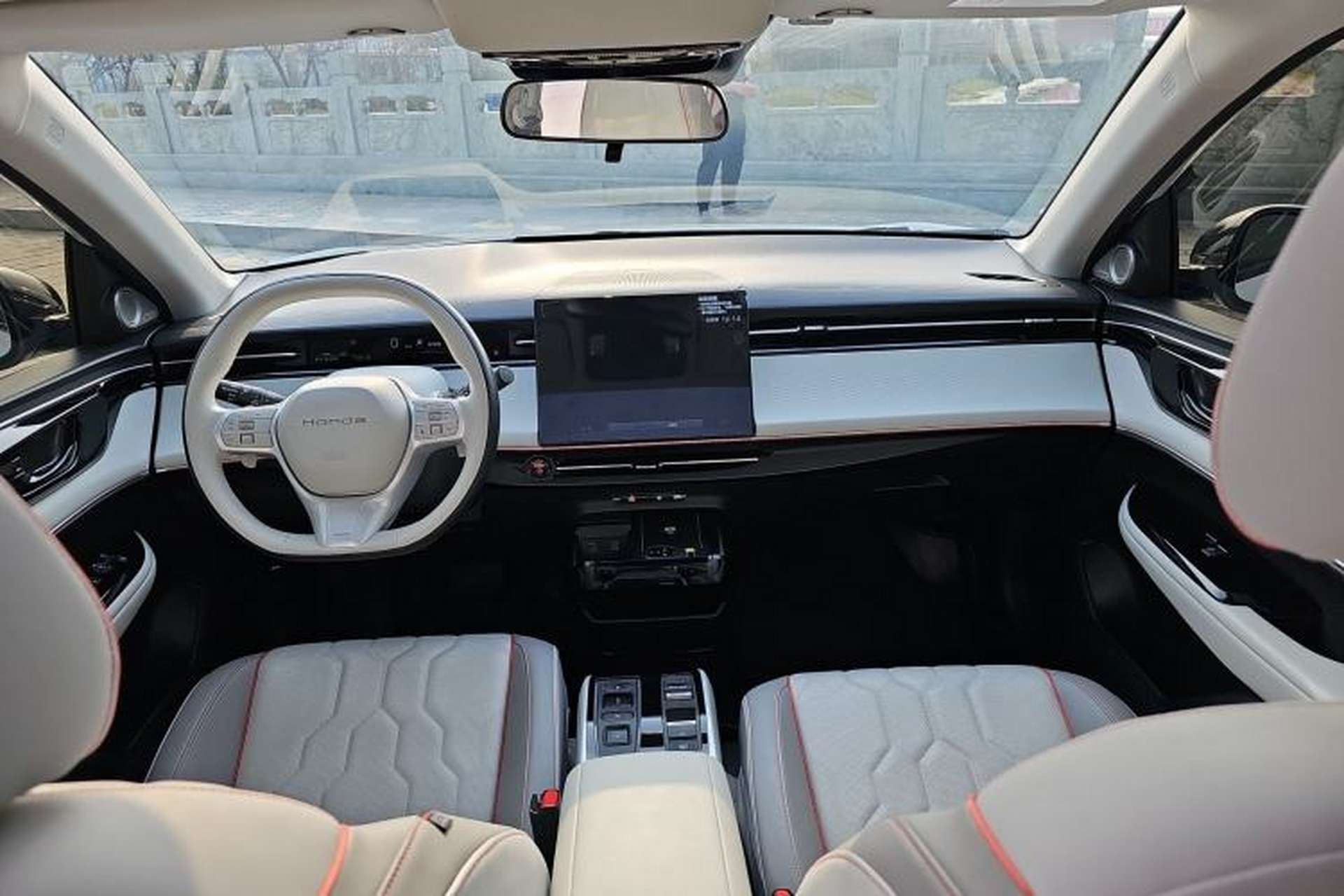 Used Honda e:NS2 2024 Ignite Edition Center Console