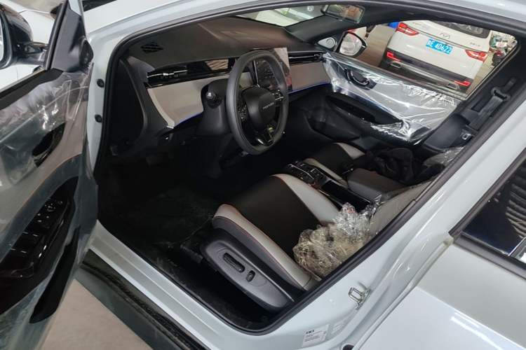 Used Honda e:NS2 2024 Glitter Edition Driver Seat