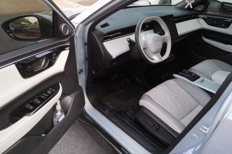 Used Honda e:NS2 2024 Light-Chasing Version Driver Seat