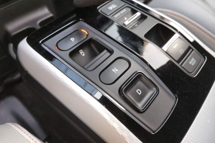 Used Honda e:NS2 2024 Light-Chasing Version Gear Lever