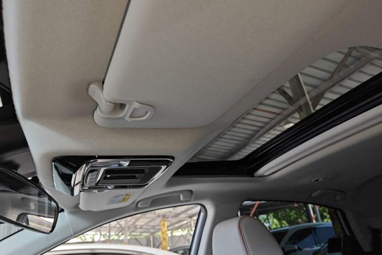 Used Honda e:NS2 2024 Ignite Edition Headliner