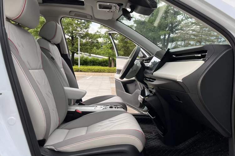 Used Honda e:NS2 2024 Ignite Edition Interior 4