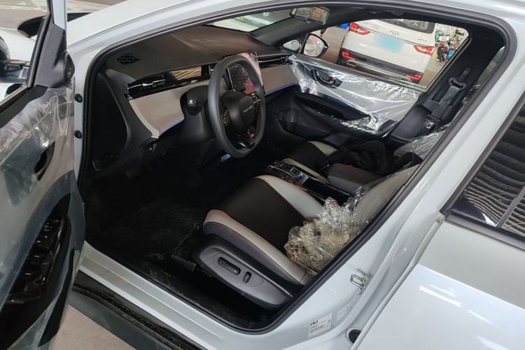 Used Honda e:NS2 2024 Glitter Edition Left Front Seat