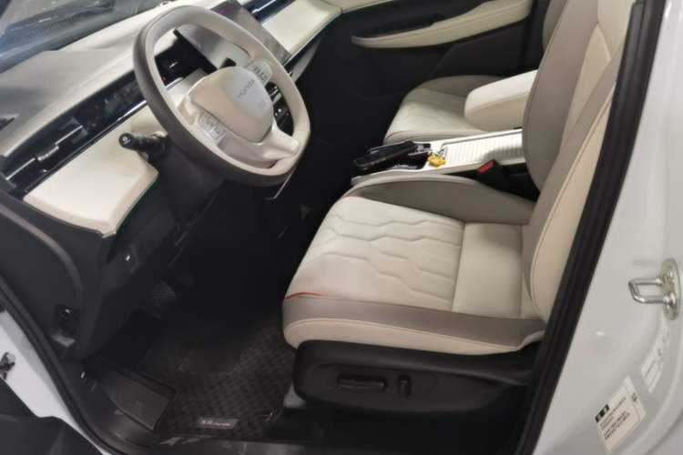 Used Honda e:NS2 2024 Ignite Edition Left Front Seat