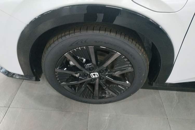 Used Honda e:NS2 2024 Ignite Edition Left Front Wheel Hub