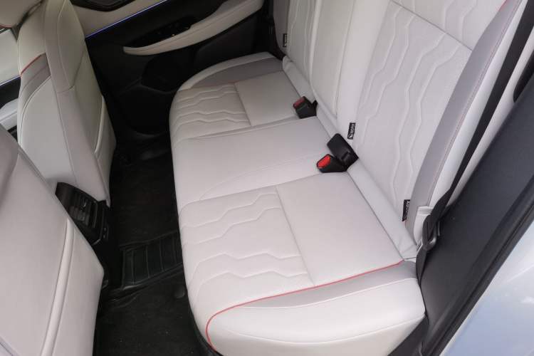 Used Honda e:NS2 2024 Light-Chasing Version Left Rear Seat
