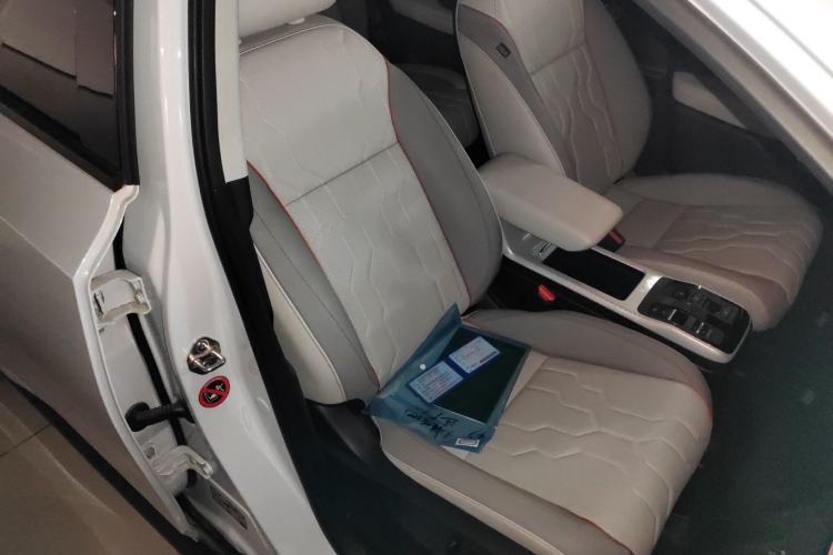 Used Honda e:NS2 2024 Ignite Edition Right Front Seat