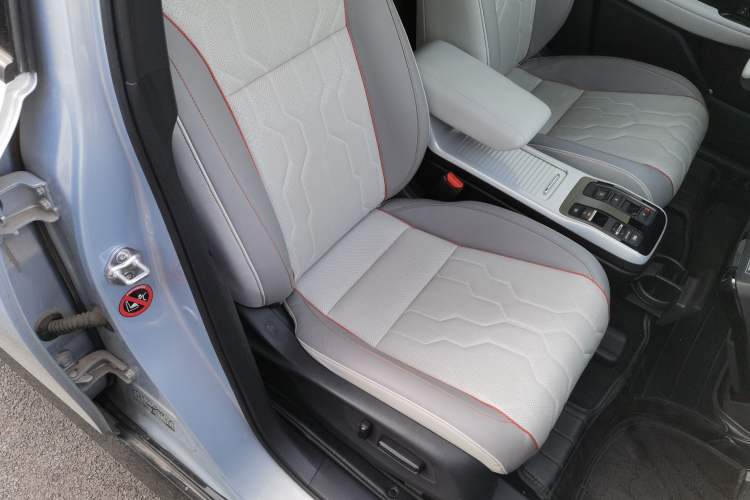 Used Honda e:NS2 2024 Light-Chasing Version Right Front Seat