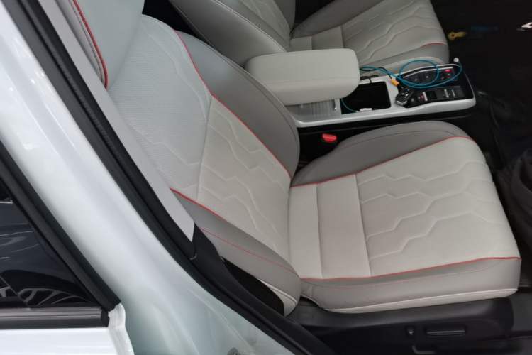 Used Honda e:NS2 2024 Ignite Edition Right Front Seat
