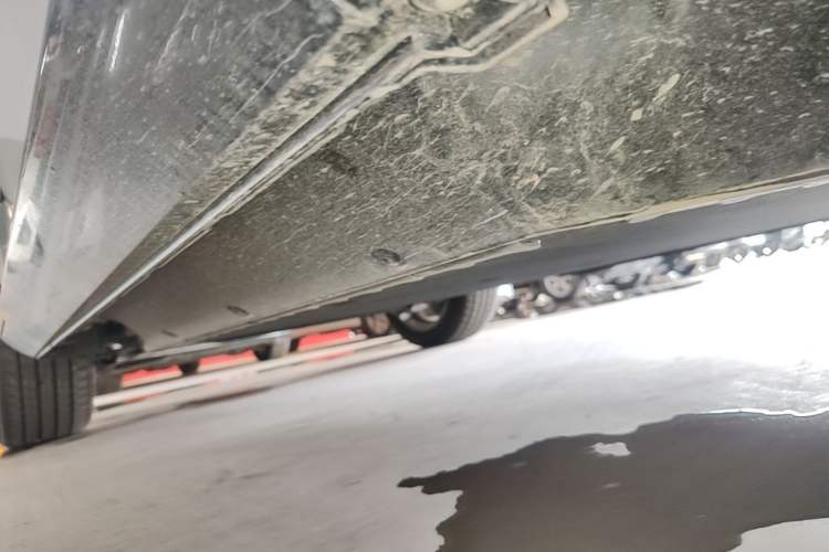 Used Honda e:NS2 2024 Glitter Edition Right Side Sill