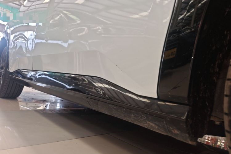 Used Honda e:NS2 2024 Ignite Edition Right Side Sill