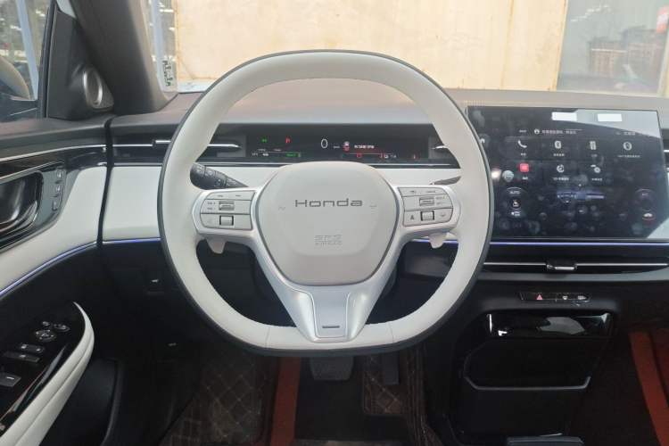 Used Honda e:NS2 2024 Glitter Edition Steering Wheel