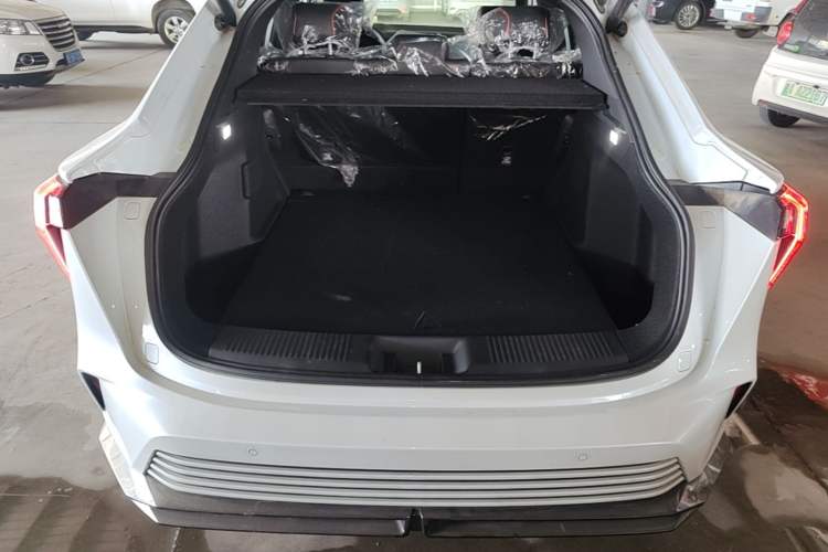 Used Honda e:NS2 2024 Glitter Edition Trunk