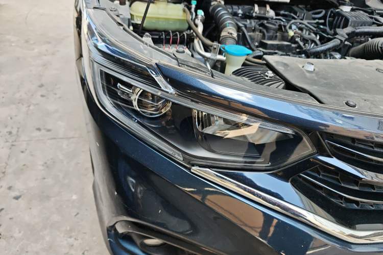 Used Honda Envix 2019 180TURBO CVT Enjoyment Version China V Right Front Headlight