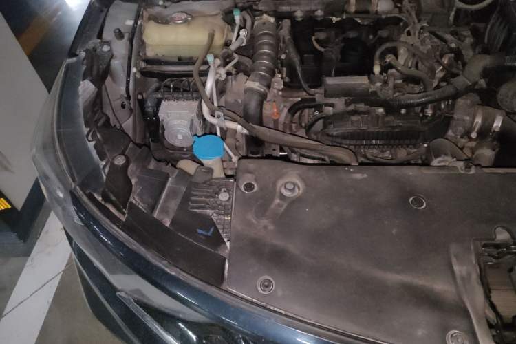 Used Honda Envix 2019 180TURBO CVT Enjoyment Edition China VI Engine Bay Right