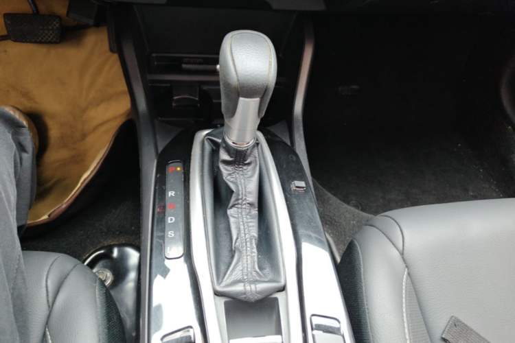 Used Honda Envix 2019 180TURBO CVT Enjoyment Edition China VI Gear Lever